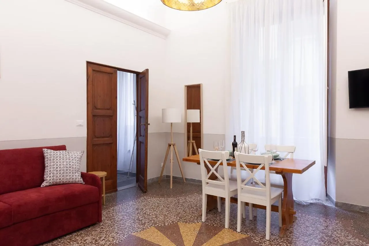 Coco Places Firenze, Uffizi Apartment